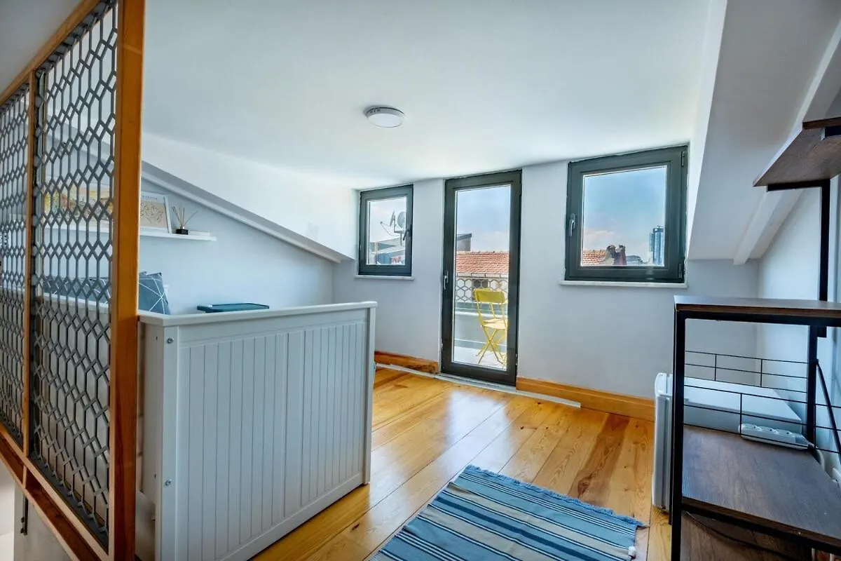 Cosy Triplex Flat Apartment Istanbul
